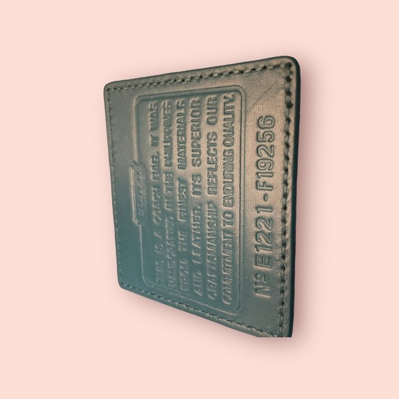 Coach F19256  Patent Leather‎ Weekender, Signature C Diaper / Travel / Tote Bag - Picture 8 of 9